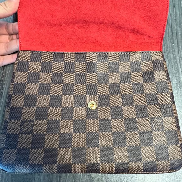 Louis Vuitton crossbody bag - Picture 6 of 8